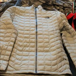 Men’s North Face jacket